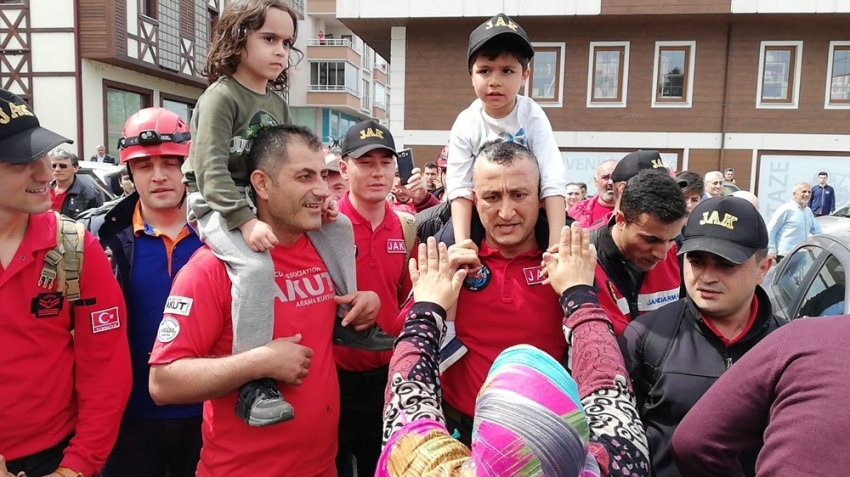 Rize’nin Fındıklı ilçesinde kaybolan 2 çocuk bulundu