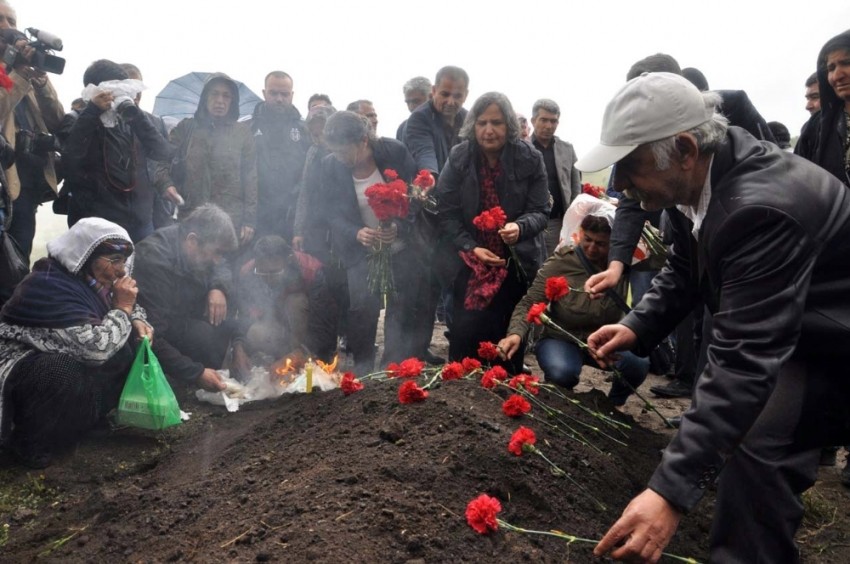 78 yıl sonra tabuta konuldular