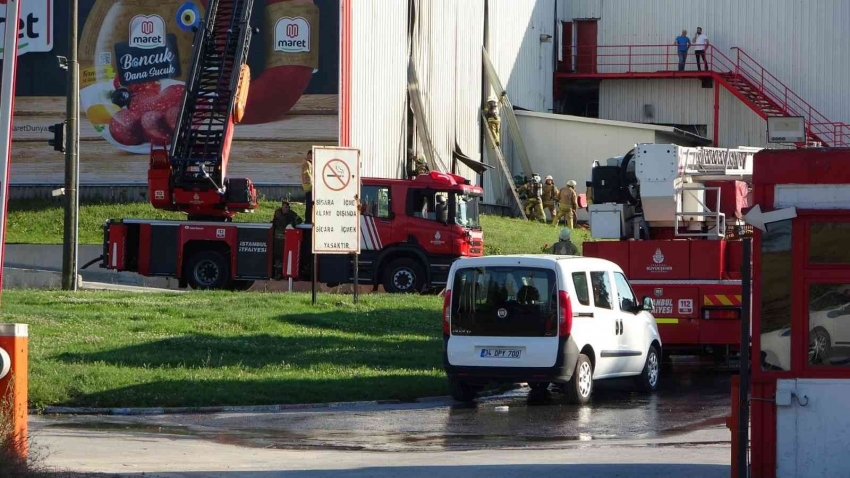 Fabrikanın soğuk hava deposunda yangın