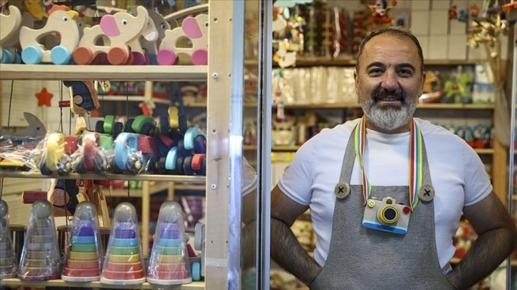 30 yıllık ahşap oyuncak ustası sıfır atığa destek oluyor