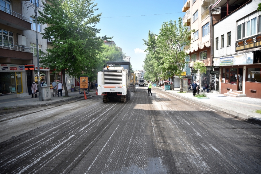 Profesör Tezok Caddesi sil baştan yenileniyor