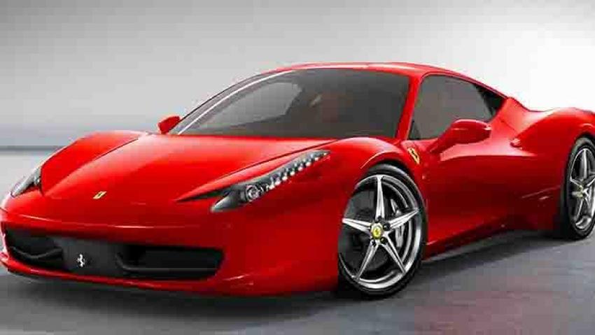 Ferrari halka açılıyor