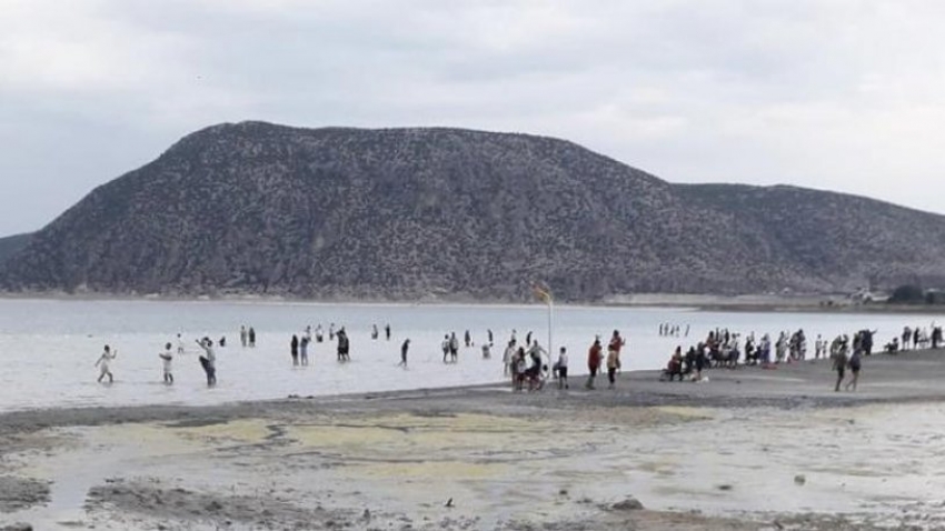 Salda Gölü’nde sular 50 metre çekildi