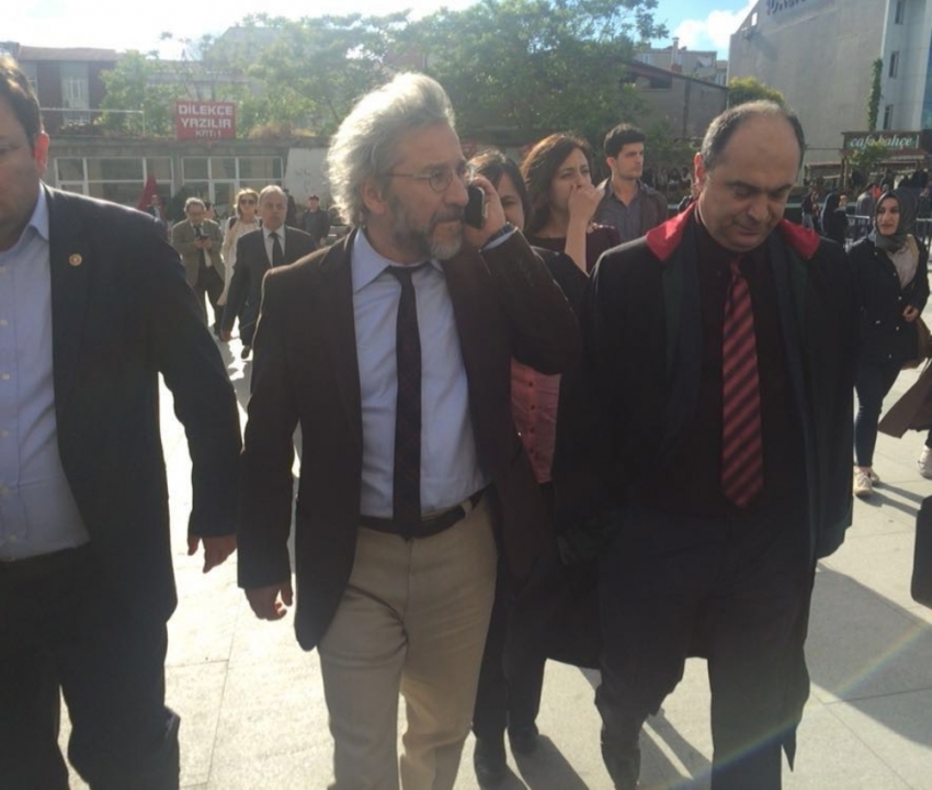 Can Dündar’a saldıran zanlı mahkemeye sevk edildi