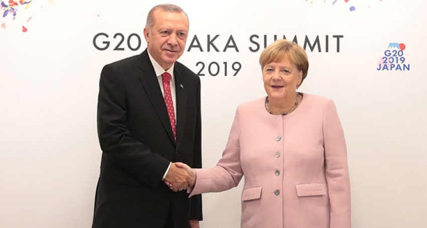 Erdoğan,  Merkel'le görüştü