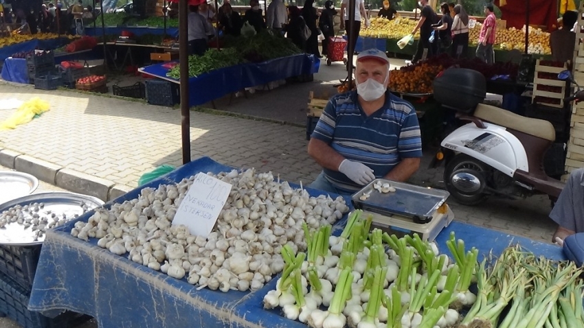 Bursa'da sarımsağın kilosu dudak uçuklatıyor!