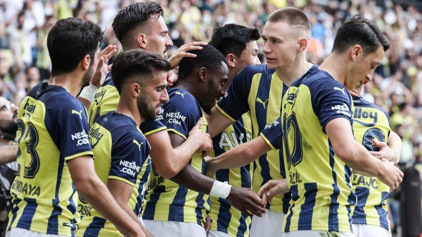 Sivaspor, Fenerbahçe deplasmanından bir puanla döndü