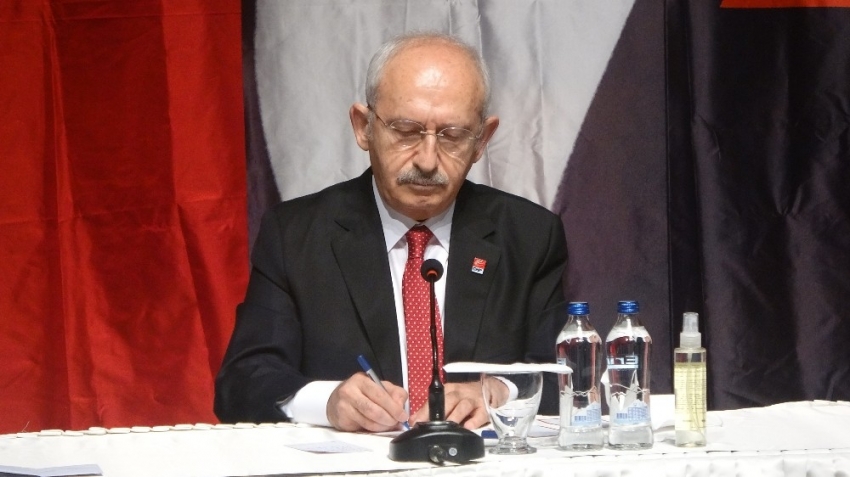 Kılıçdaroğlu, kanaat önderleri ve muhtarlarla buluştu