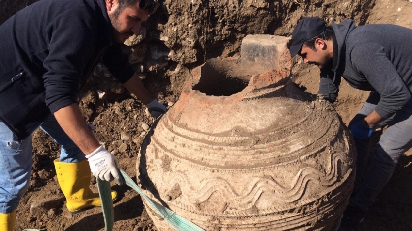 Tarlayı sürerken buldu: Roma Dönemi’ne ait