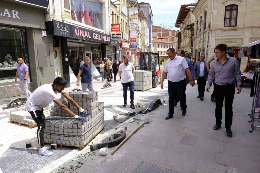 Başkan Vidinlioğlu; Alt yapı üst yapı çalışmalarımız tüm hızıyla sürüyor