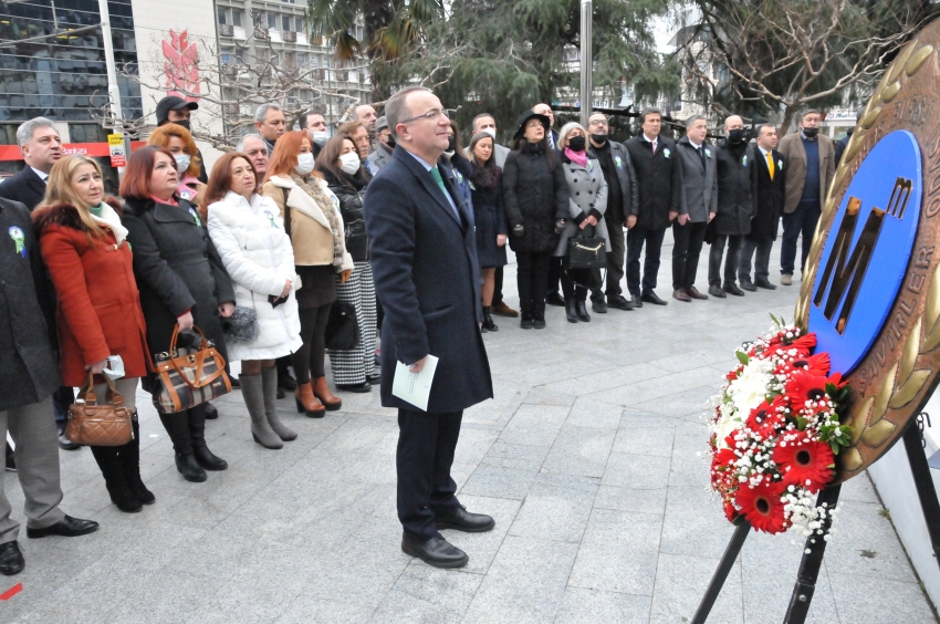 Bursa'daki muhasebicilerden saygı duruşu!