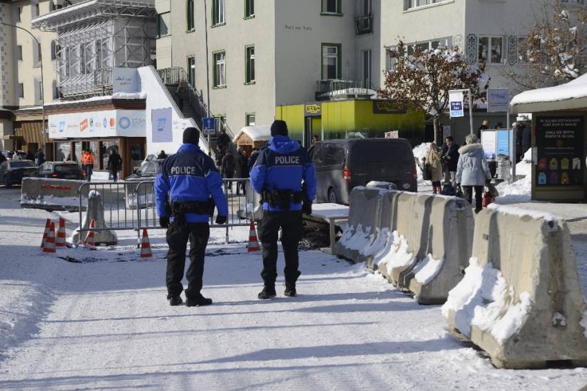 Davos’ta terör alarmı