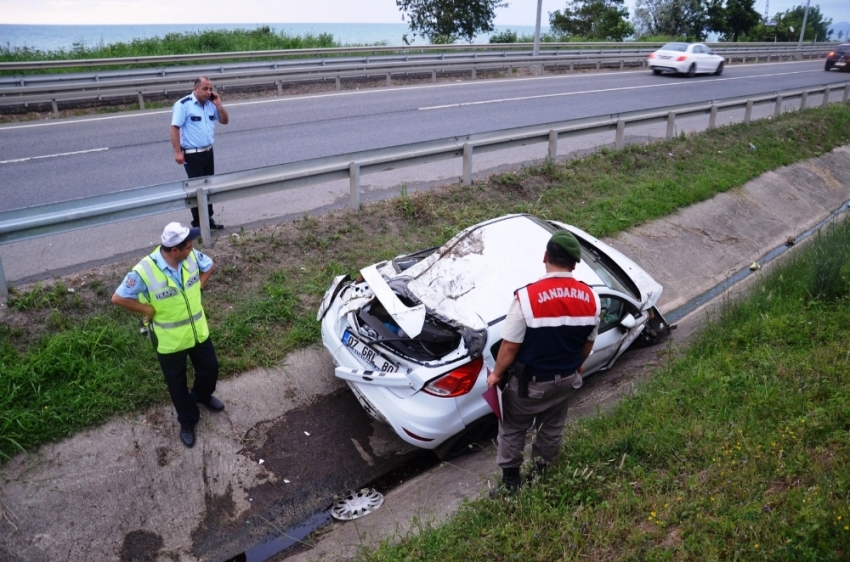 Ünye’de trafik kazası: 1’i ağır 5 yaralı