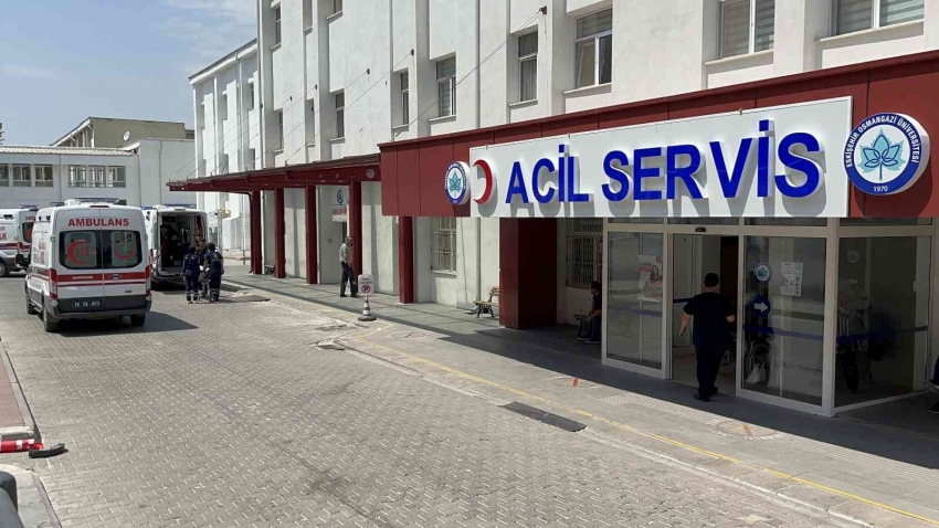 Sert iniş yapan paraşüt eğitmeni ağır yaralandı