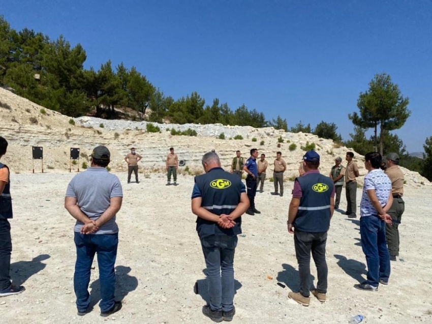 Ormanın koruyucusu kolluk görevlilerine silah eğitimi verildi