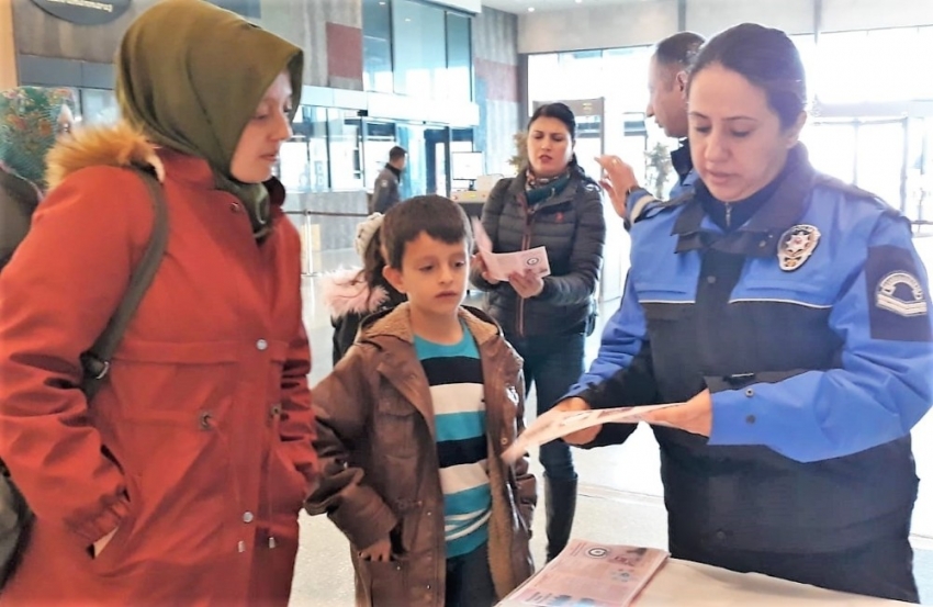 Polisten kadına yönelik şiddete karşı mücadele