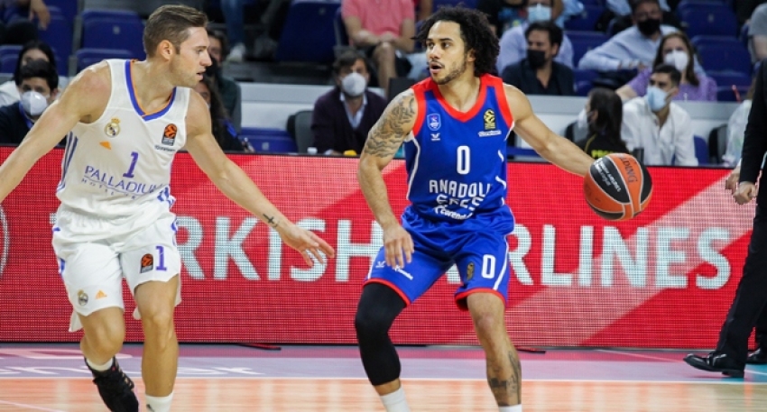 Anadolu Efes kötü başladı