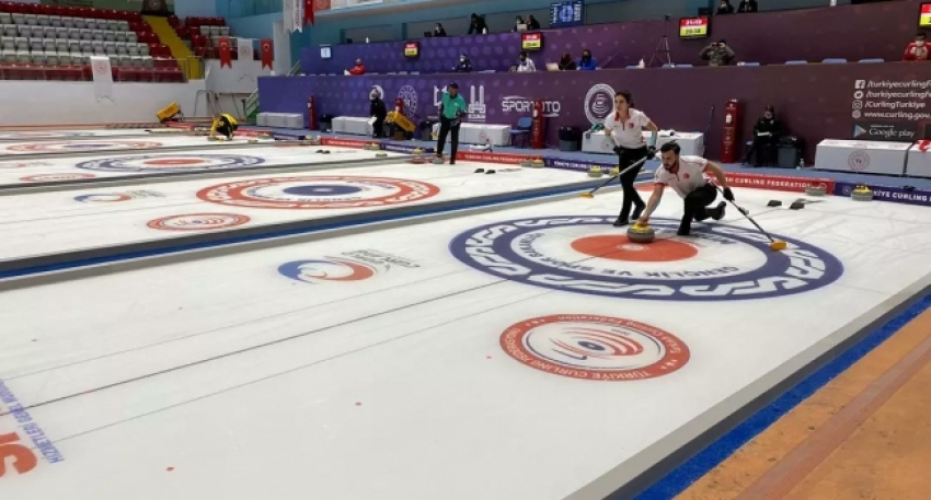 Türk curlingciler Slovenya'yı yendi