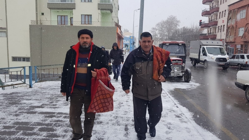 Babadan kalma heybelerle market alışverişi