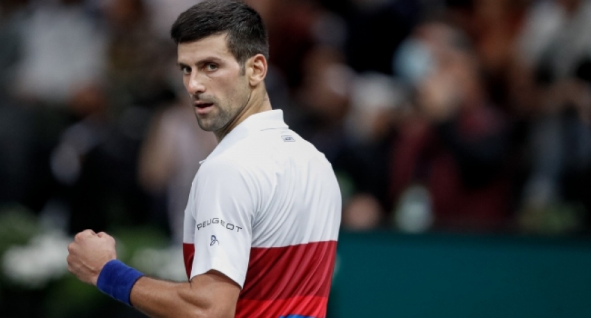 Djokovic, Sampras'ın rekorunu kırdı