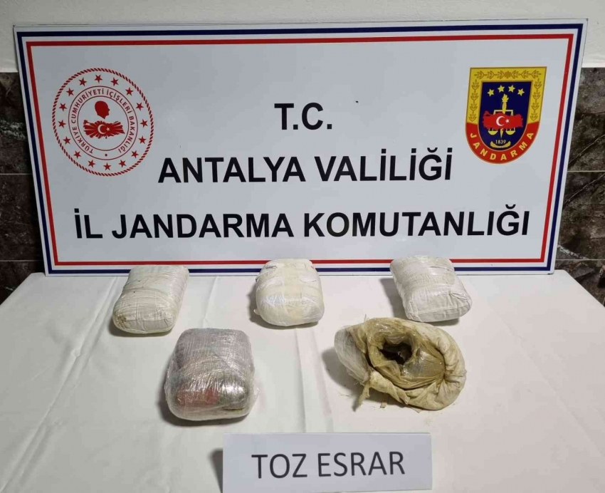 5 kilogram toz esrar ele geçirildi