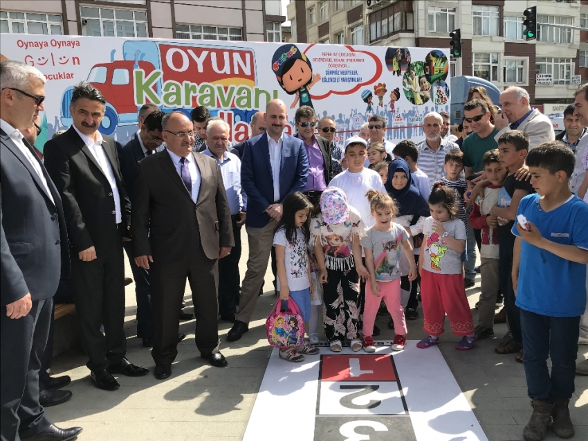 ’Oyun Karavanı’ yollarda