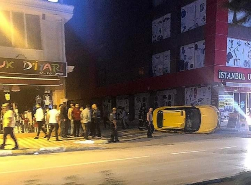 Tokat’taki kavgada 7 iş yeri, 3 otomobil zarar gördü