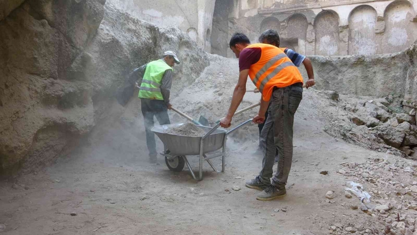 Temizlik çalışmaları başladı