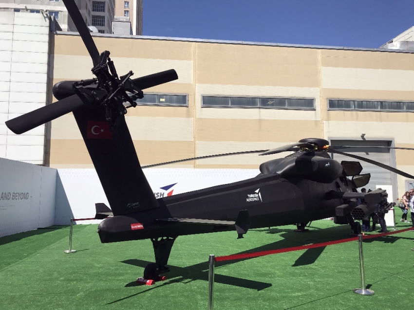 ATAK-2 taarruz helikopteri İDEF’te görücüye çıktı