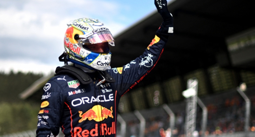 Sprint yarışının galibi Verstappen oldu