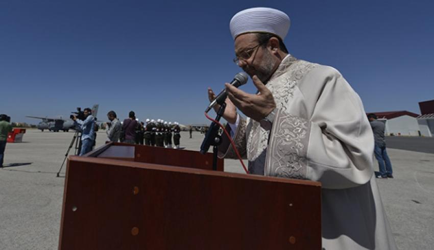 Mehmet Görmez'den şehitlerimiz için dua