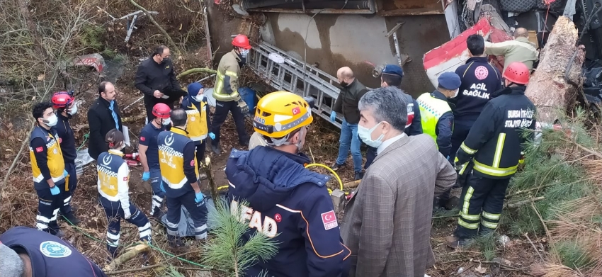 Bursa'da itfaiye aracı kaza yaptı: 4 itfaiye eri hayatını kaybetti