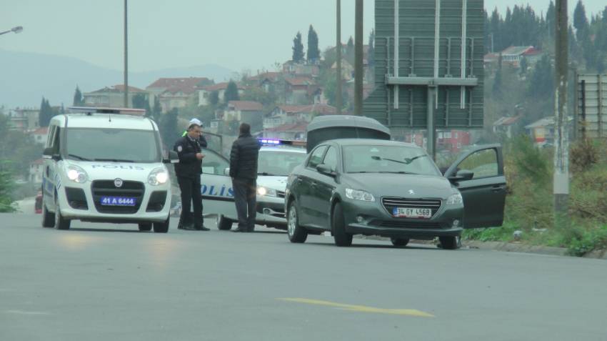 TEM otoyolunda ikiz plakalı araç alarmı