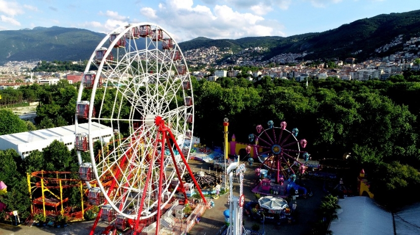 Bursa’nın simgesi Lunapark açılmak için gün sayıyor