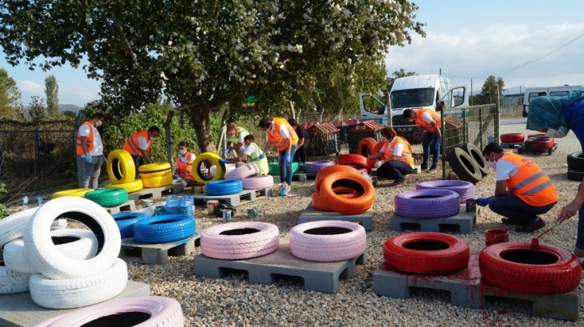 Mustafakemalpaşa hayvan barınağı renkleniyor