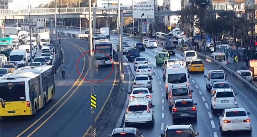 Çırılpıçlak metrobüs yoluna atladı