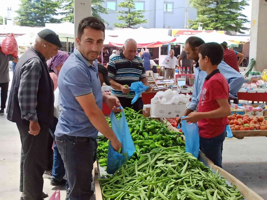 Hasadı yapılan fasulye tezgahlarda yerini almaya başladı