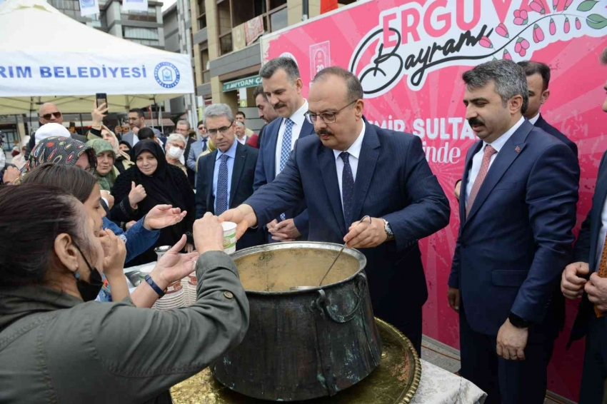 Bursa’da 600 yıllık Erguvan Bayramı yaşatılıyor