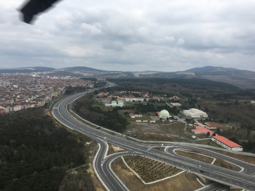 İstanbul jandarmasından helikopter destekli trafik denetimi