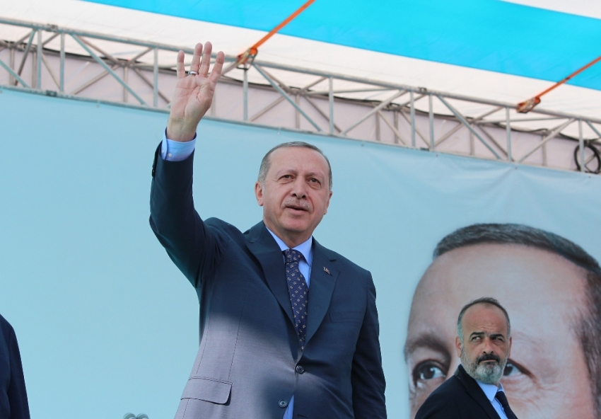 Erdoğan seçim startını İzmir’den verdiv