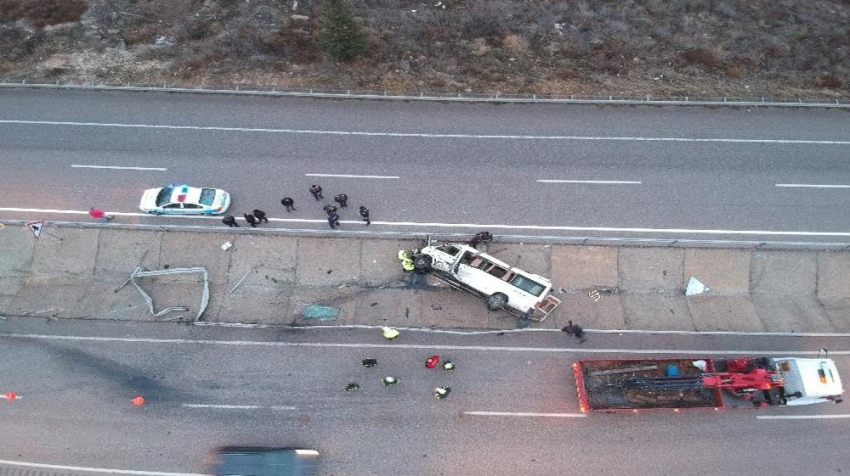 Isparta’da yolcu midibüsü devrildi: 15 yaralı