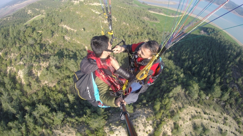 Yamaç paraşütünde tıraş