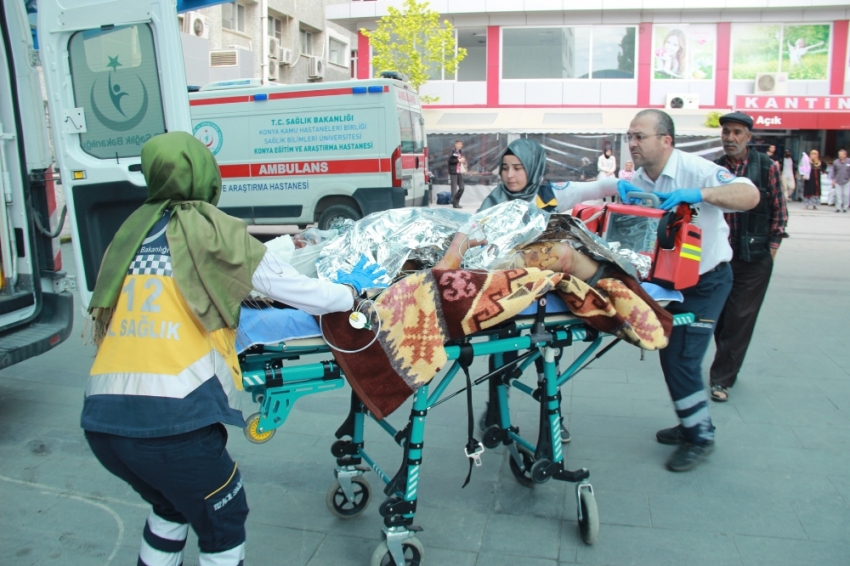 Kadın benzinle kendini yaktı