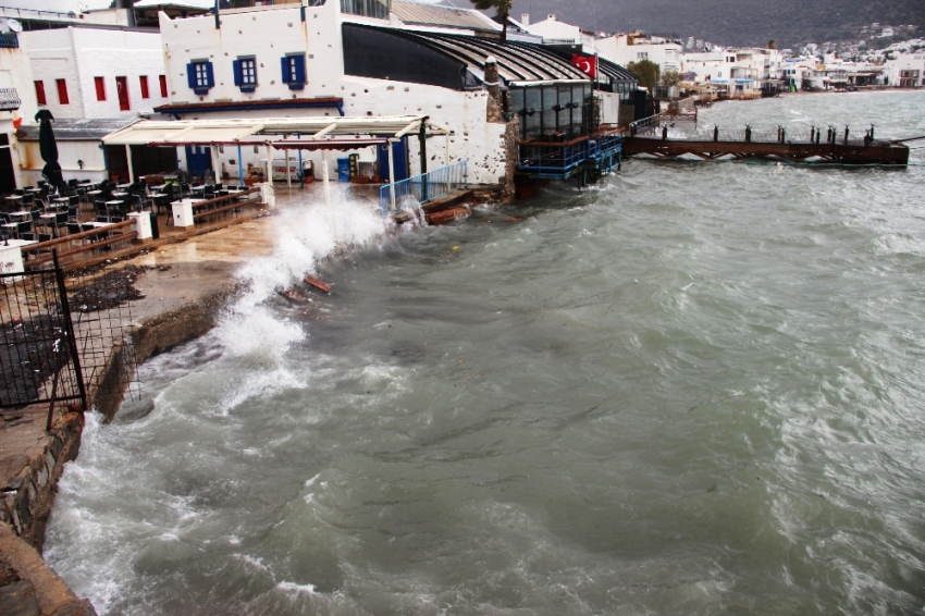 Bodrum’da fırtına