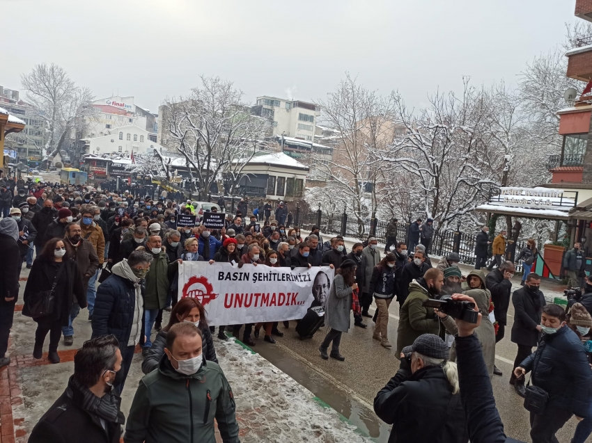 Uğur Mumcu Bursa'da saygıyla anıldı