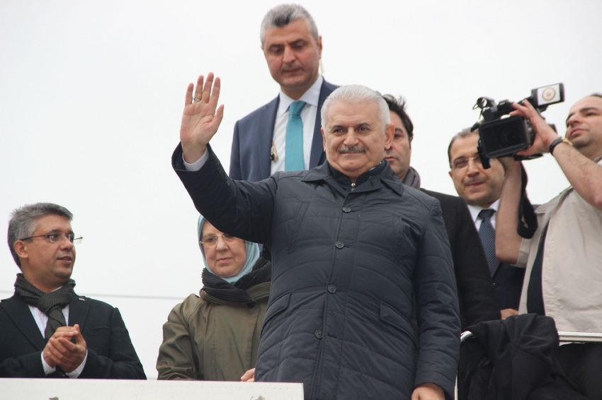 Manisa’da Başbakan Yıldırım’dan tünel müjdesi