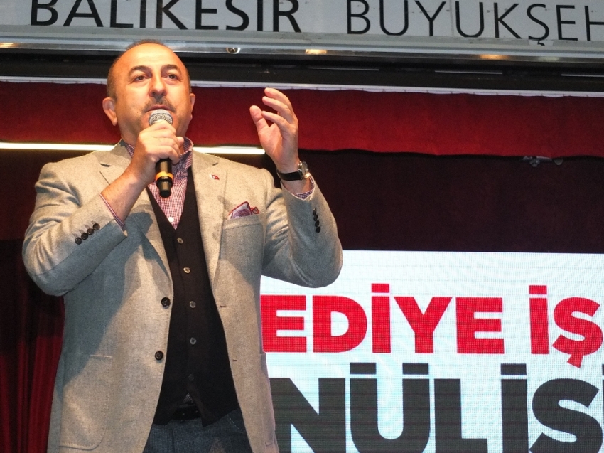 Bakan Çavuşoğlu’ndan Avusturya’ya “bozkurt” tepkisi