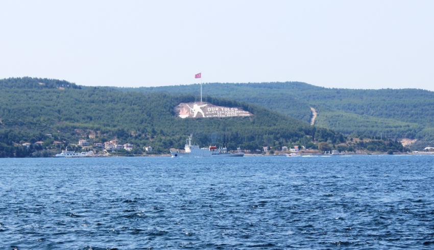 Rus istihbarat gemisi Çanakkale Boğazı’ndan geçti