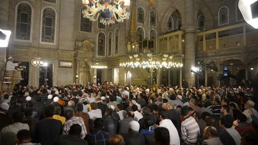 Diyanet uyardı! Namaz saatlerine...