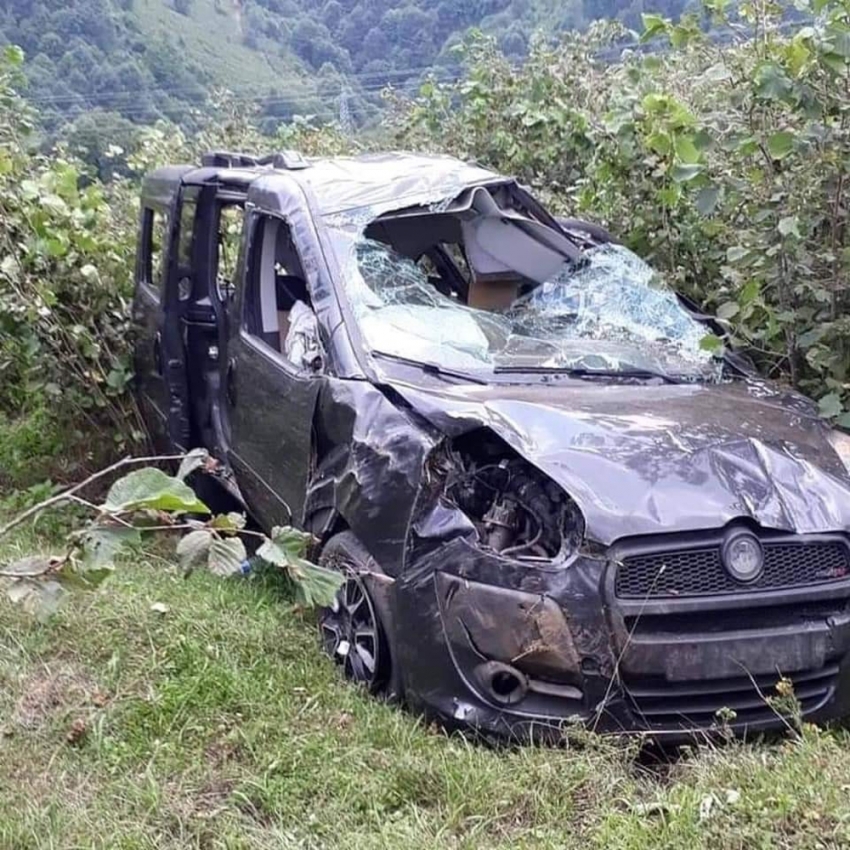 Ordu’da hafif ticari araç fındık bahçesine uçtu: 1 ölü, 5 yaralı